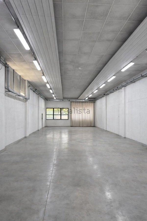 ufficio in vendita a Pianoro in zona Pian di Macina