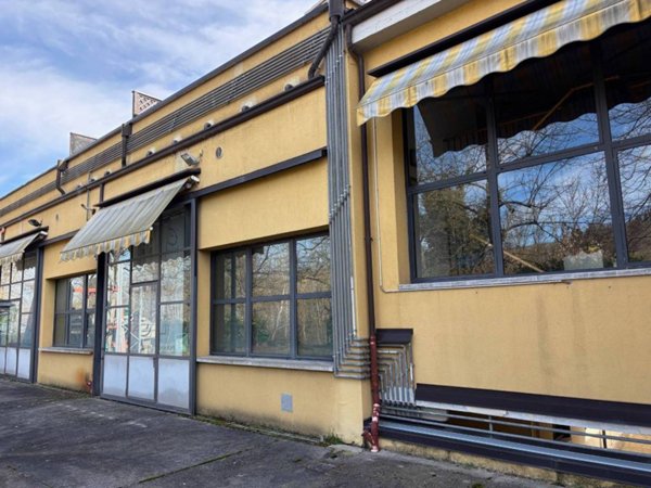 locale commerciale in vendita a Pianoro in zona Pian di Macina