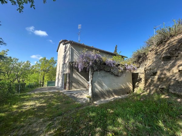 casa indipendente in vendita a Pianoro in zona Livergnano