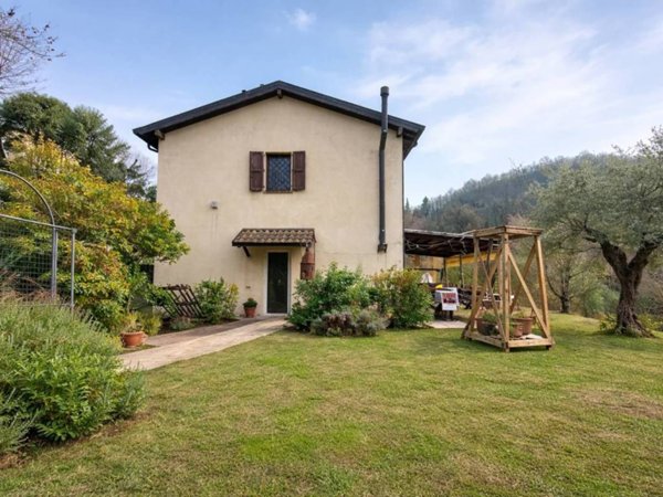 casa indipendente in vendita a Pianoro in zona Livergnano