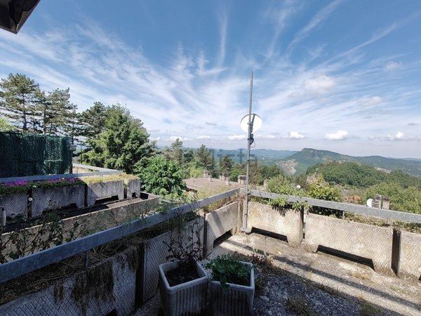 appartamento in vendita a Pianoro in zona Livergnano