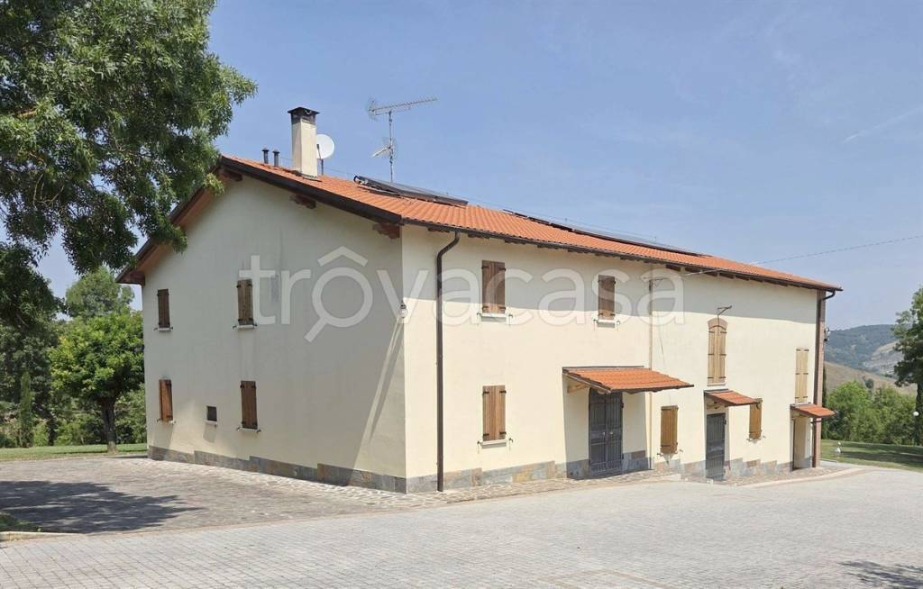 casa indipendente in vendita a Pianoro in zona Botteghino di Zocca