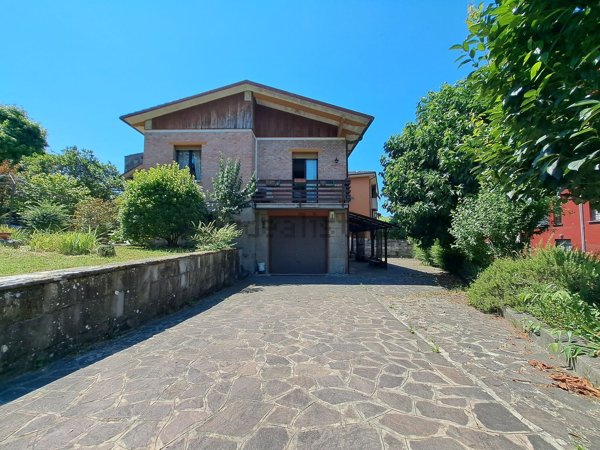 casa indipendente in vendita a Pianoro in zona Pian di Macina