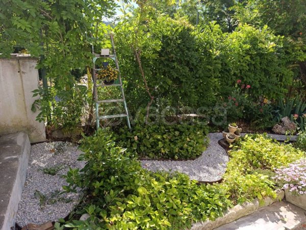 casa indipendente in vendita a Pianoro in zona Guzzano