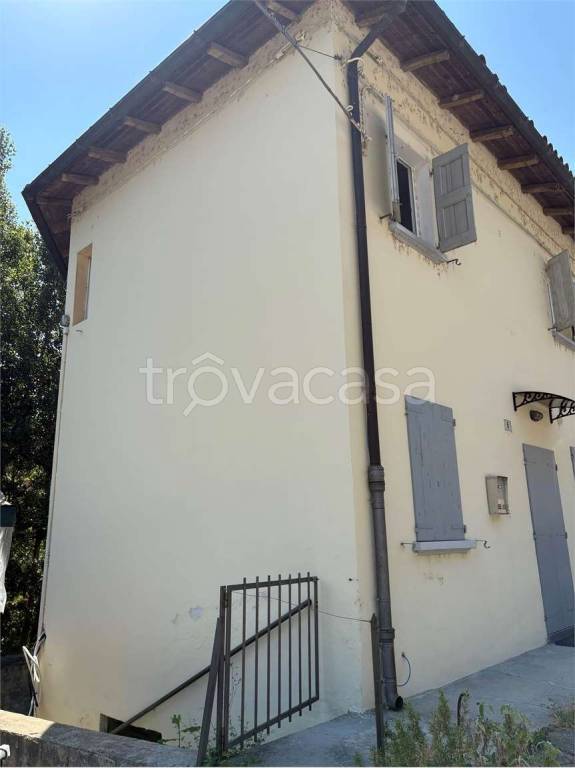 appartamento in vendita a Pianoro in zona Pian di Macina