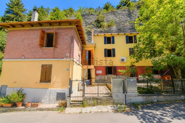 appartamento in vendita a Pianoro in zona Livergnano