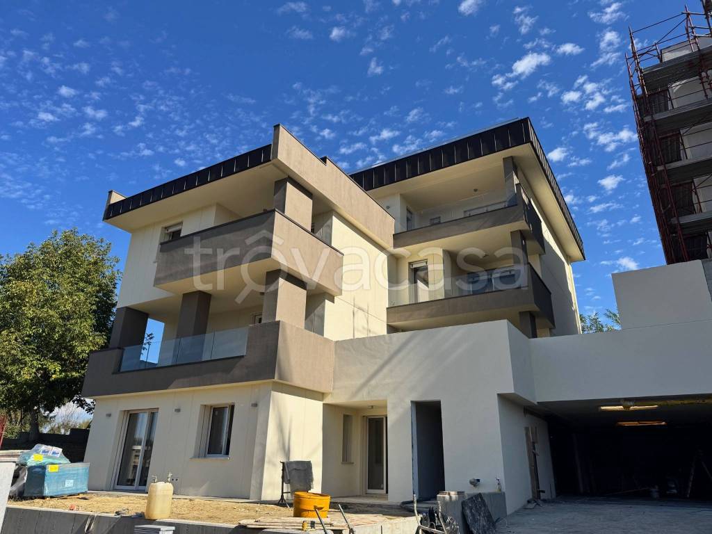 appartamento in vendita a Pianoro in zona Pian di Macina