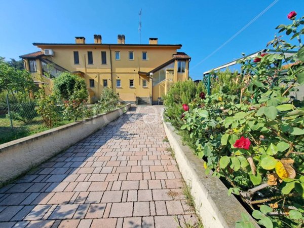 appartamento in vendita a Pianoro in zona Pian di Macina