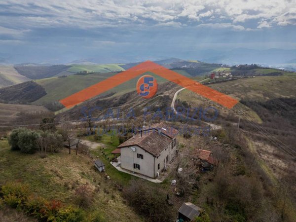 casa indipendente in vendita a Pianoro