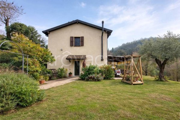 casa indipendente in vendita a Pianoro in zona Livergnano