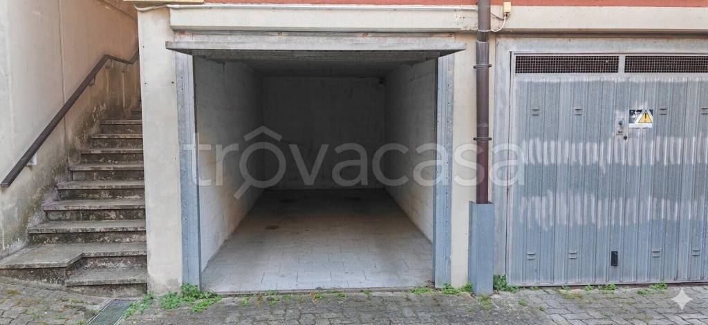box auto in vendita a Pianoro