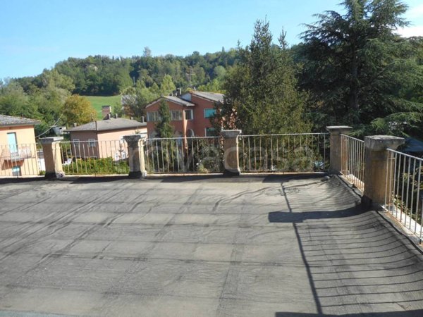 appartamento in vendita a Pianoro in zona Zena