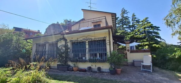 casa indipendente in vendita a Pianoro in zona Livergnano