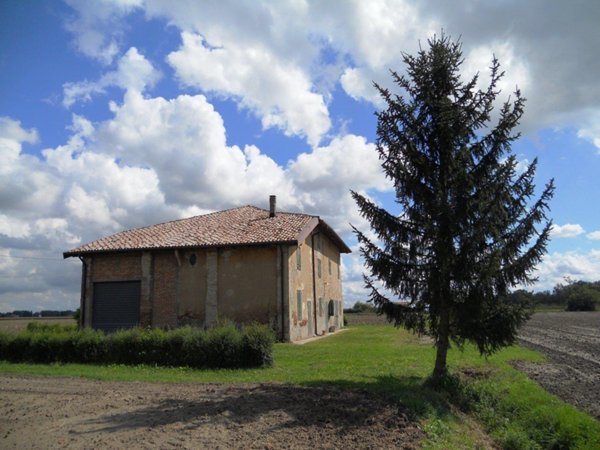 casale in vendita a Pieve di Cento