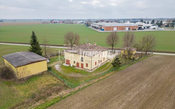 casa indipendente in vendita a Pieve di Cento