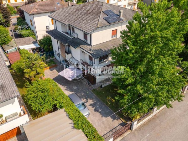 casa indipendente in vendita a Pieve di Cento
