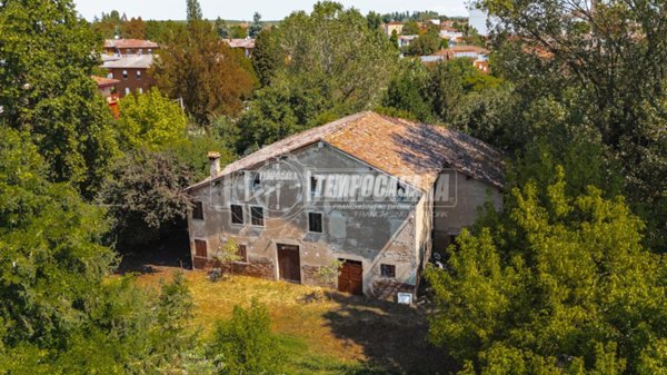 casale in vendita a Pieve di Cento