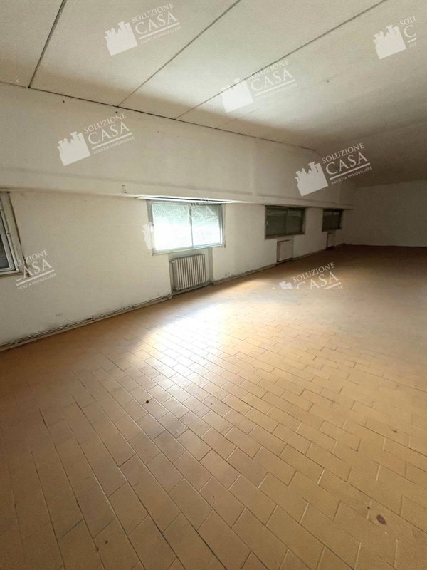 ufficio in vendita a Pieve di Cento