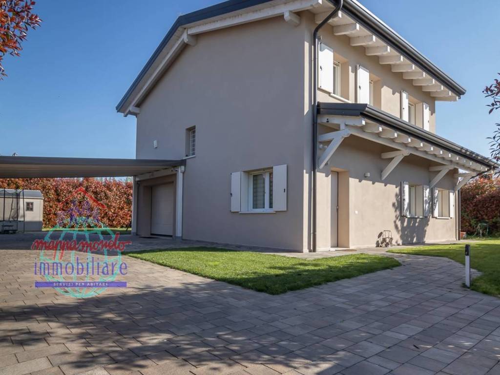 casa indipendente in vendita a Pieve di Cento