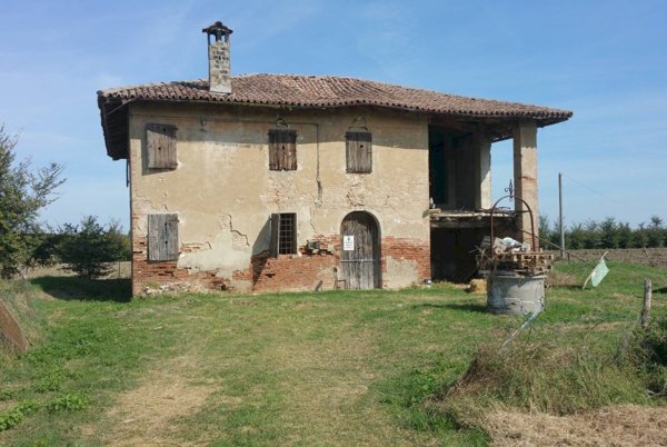 casale in vendita a Pieve di Cento