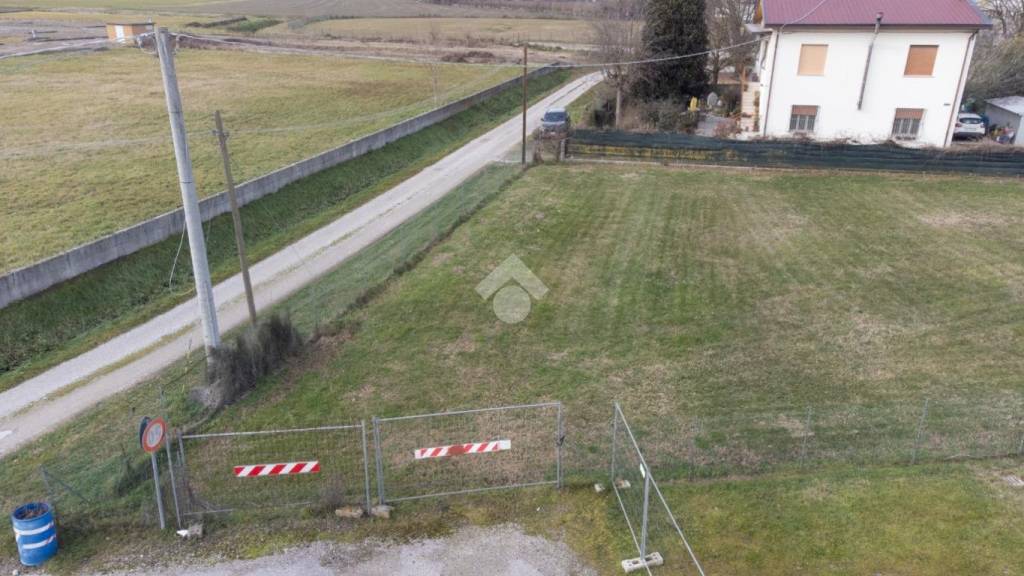 terreno agricolo in vendita a Pieve di Cento