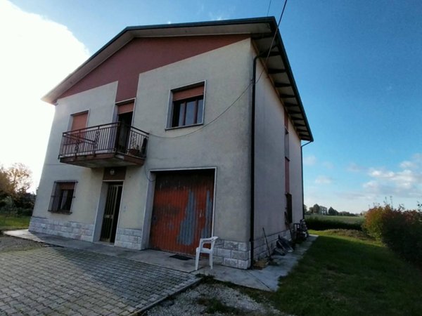 casa indipendente in vendita a Sala Bolognese in zona Padulle