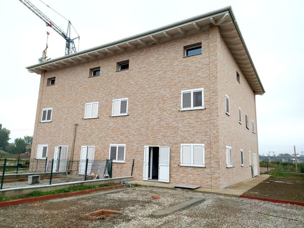 casa indipendente in vendita a Sala Bolognese in zona Osteria Nuova