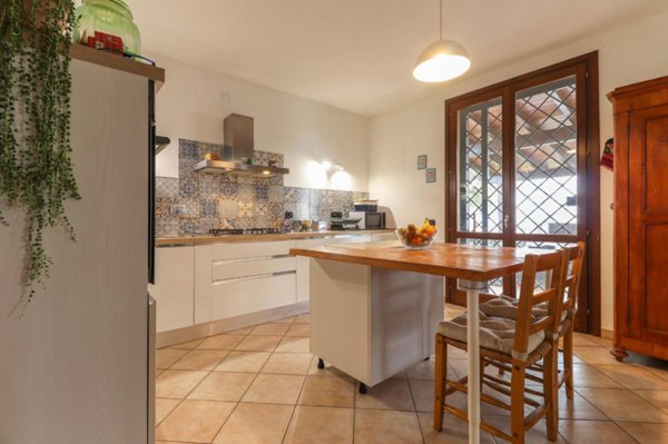 casa indipendente in vendita a Sala Bolognese in zona Padulle