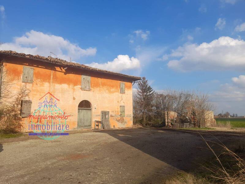 casa indipendente in vendita a Sala Bolognese in zona Osteria Nuova