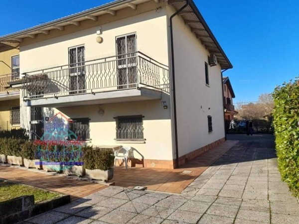 casa indipendente in vendita a Sala Bolognese in zona Padulle