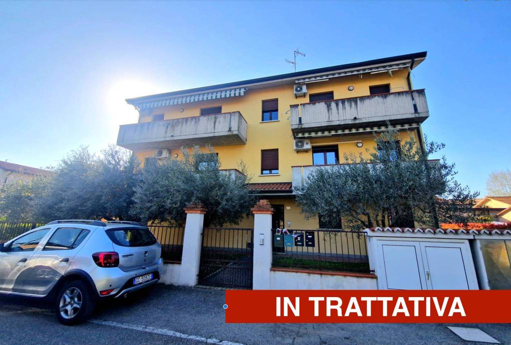 appartamento in vendita a Sala Bolognese in zona Padulle