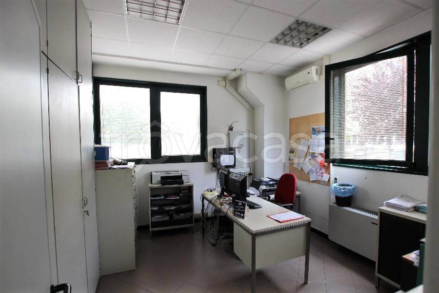 locale commerciale in vendita a Sala Bolognese