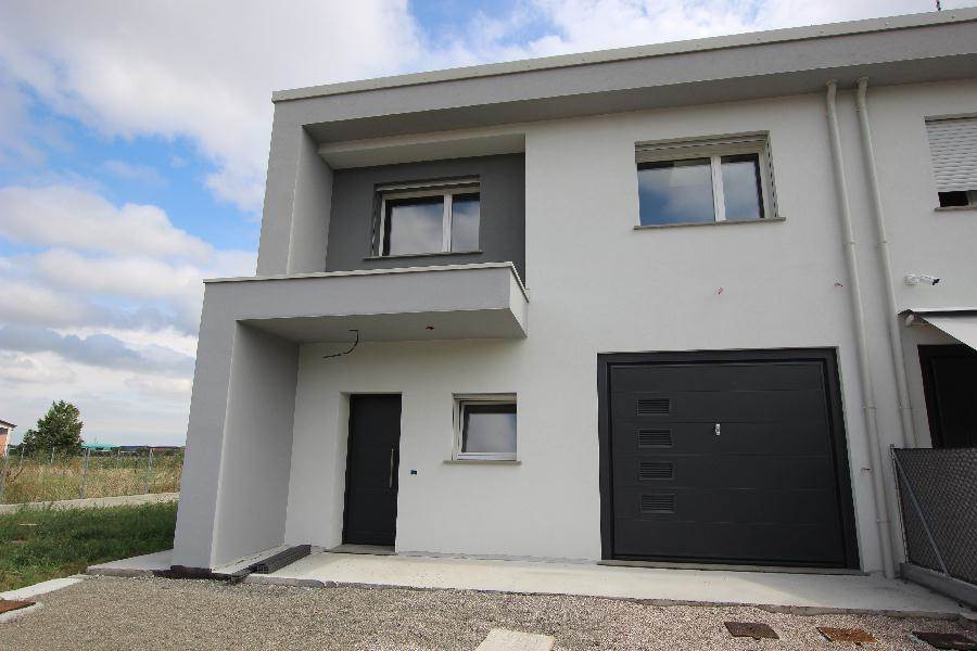 casa indipendente in vendita a Sala Bolognese in zona Osteria Nuova