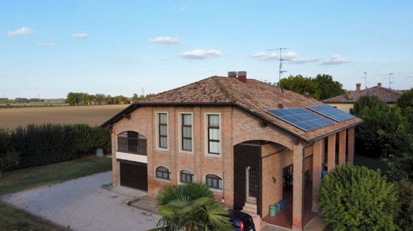 casa indipendente in vendita a Sala Bolognese in zona Sala