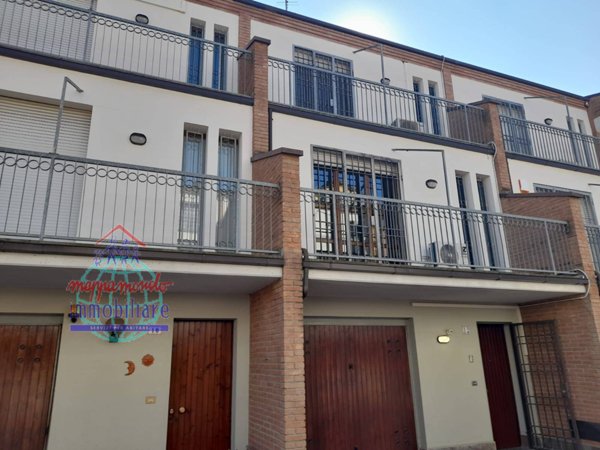 casa indipendente in vendita a Sala Bolognese in zona Osteria Nuova