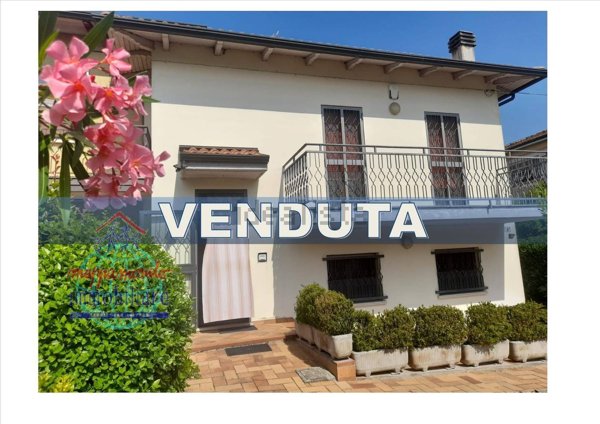 casa indipendente in vendita a Sala Bolognese in zona Padulle