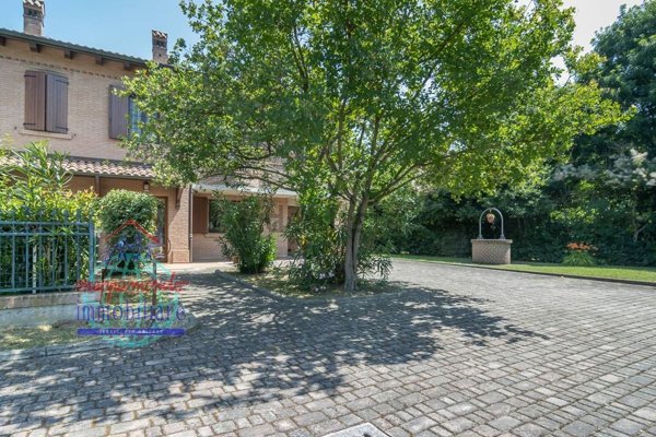 casa indipendente in vendita a Sala Bolognese in zona Padulle