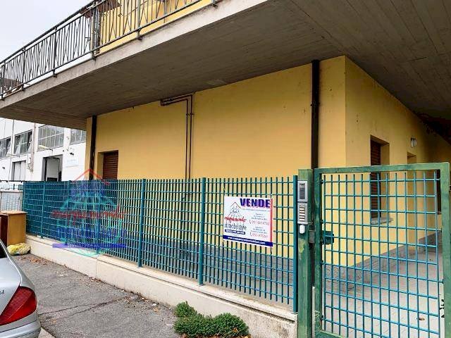 ufficio in vendita a Sala Bolognese in zona Padulle