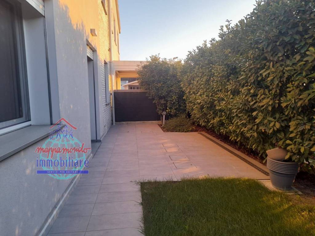casa indipendente in vendita a Sala Bolognese in zona Padulle