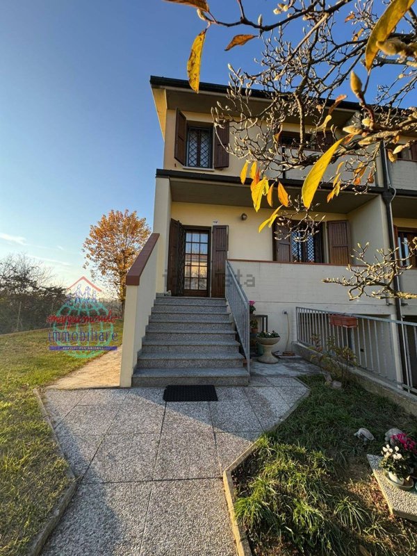 casa indipendente in vendita a Sala Bolognese in zona Osteria Nuova