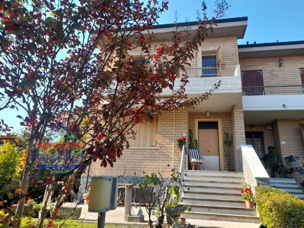 casa indipendente in vendita a Sala Bolognese in zona Sala