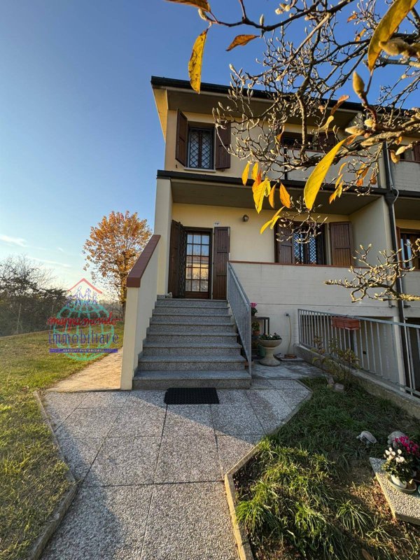 casa indipendente in vendita a Sala Bolognese in zona Osteria Nuova