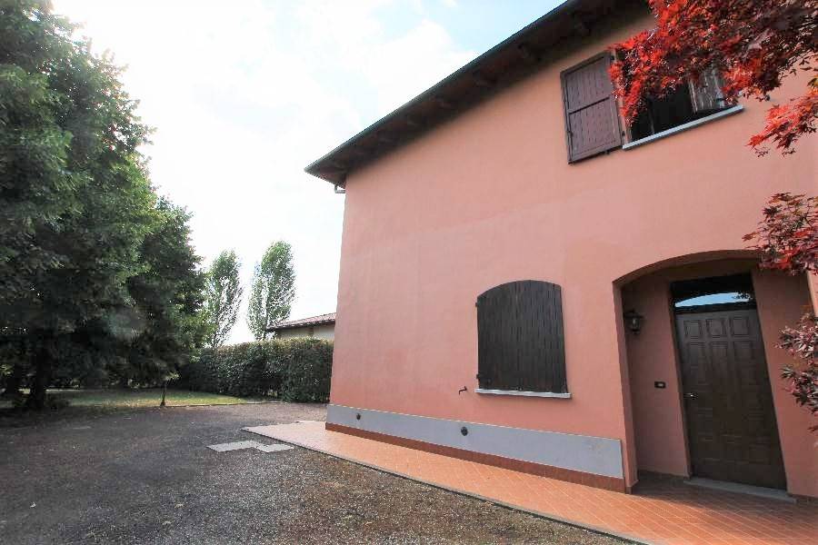 casa indipendente in vendita a Sala Bolognese in zona Bonconvento