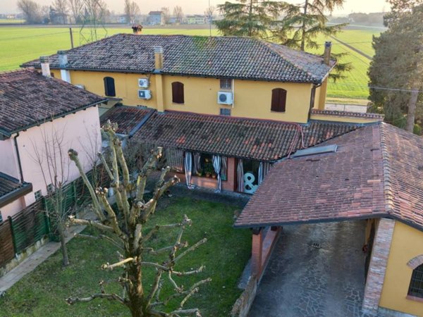 casa indipendente in vendita a Sala Bolognese in zona Padulle