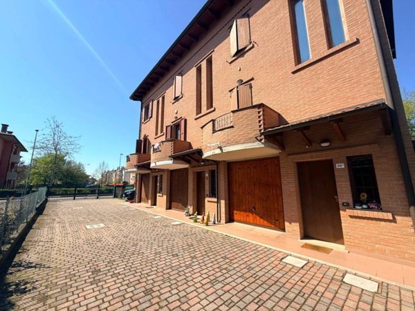 casa indipendente in vendita a Sala Bolognese in zona Padulle