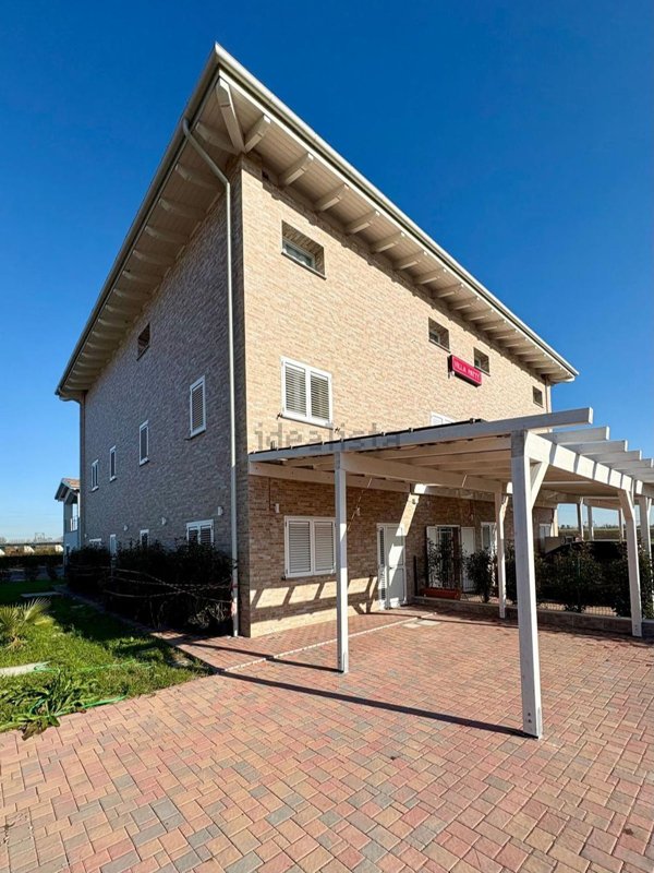 casa indipendente in vendita a Sala Bolognese in zona Osteria Nuova