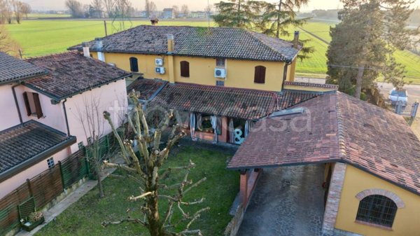 casa indipendente in vendita a Sala Bolognese in zona Sala