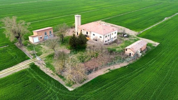 esavano in vendita a Sala Bolognese