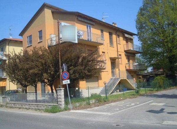 negozio in vendita a Sala Bolognese in zona Sala