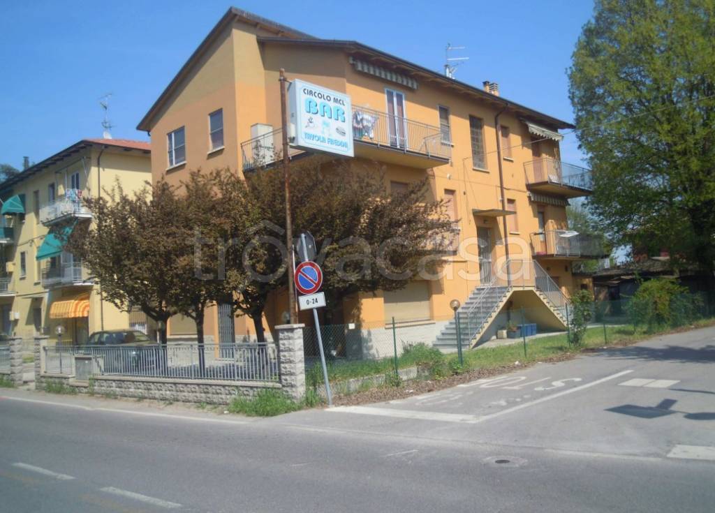 negozio in vendita a Sala Bolognese in zona Osteria Nuova